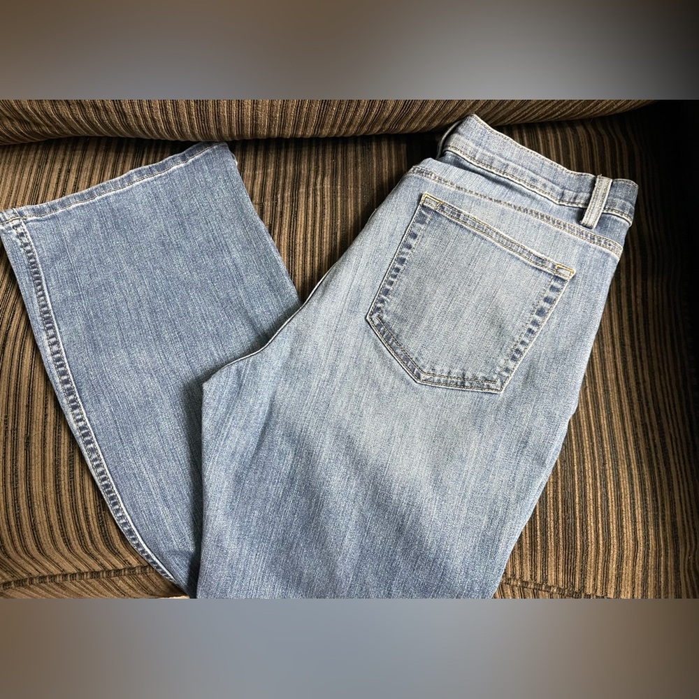 Duluth Trading Co Women’s 10x29 Classic Blue Denim Jeans straight leg- good cond